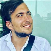 Fornisco lezioni di inglese, economia, finanza e di diritto per studenti delle scuole superiori e studenti universitari